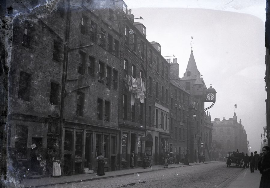 A view looking down the Royal Mile, with the Toll Booth on the left.