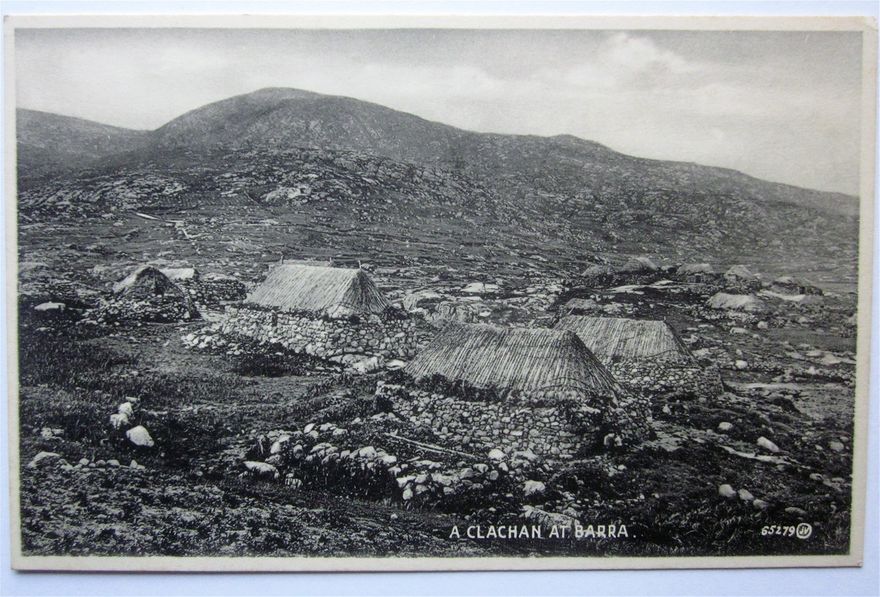 A Clachan at Barra. A postcard by James Valentine, 1910. The way the buildings blend into the landscape is admirable.