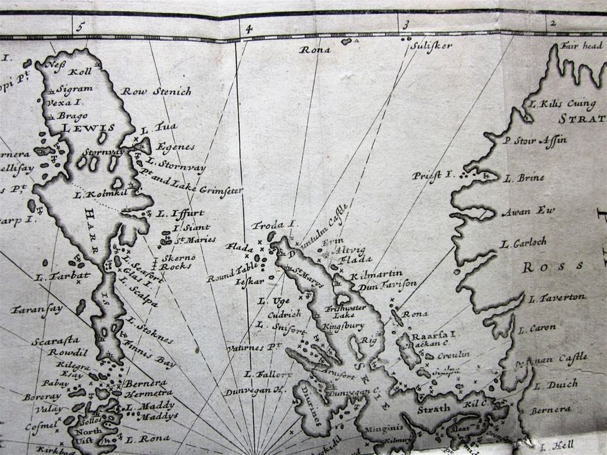 A detail from Martin Martin's map of the Hebdrides, this from a 1716 edition. Rona, with what is called Sulisker to its east, can be seen at the very top.